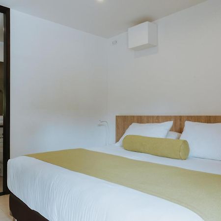 Travelers Rio Verde Living Suites Rionegro Bagian luar foto