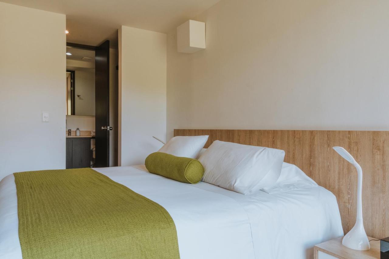 Travelers Rio Verde Living Suites Rionegro Bagian luar foto
